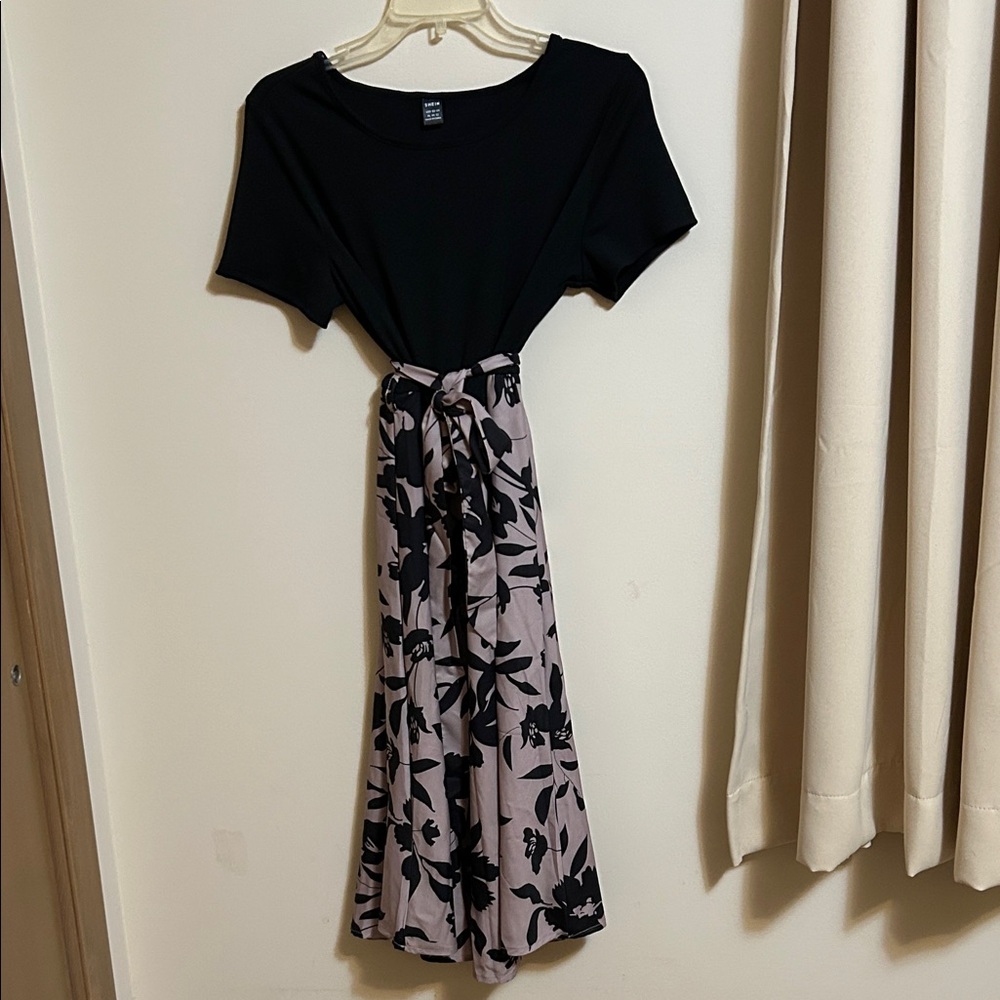 SHEIN Black and Pink Floral Dress